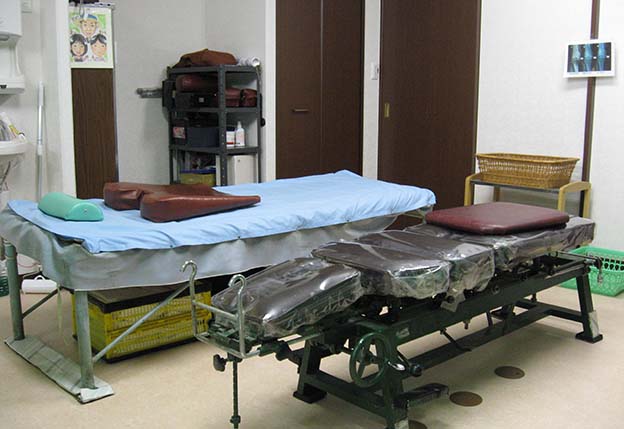 松山市「東洋整骨院」施術室 松山市「東洋整骨院」施術室